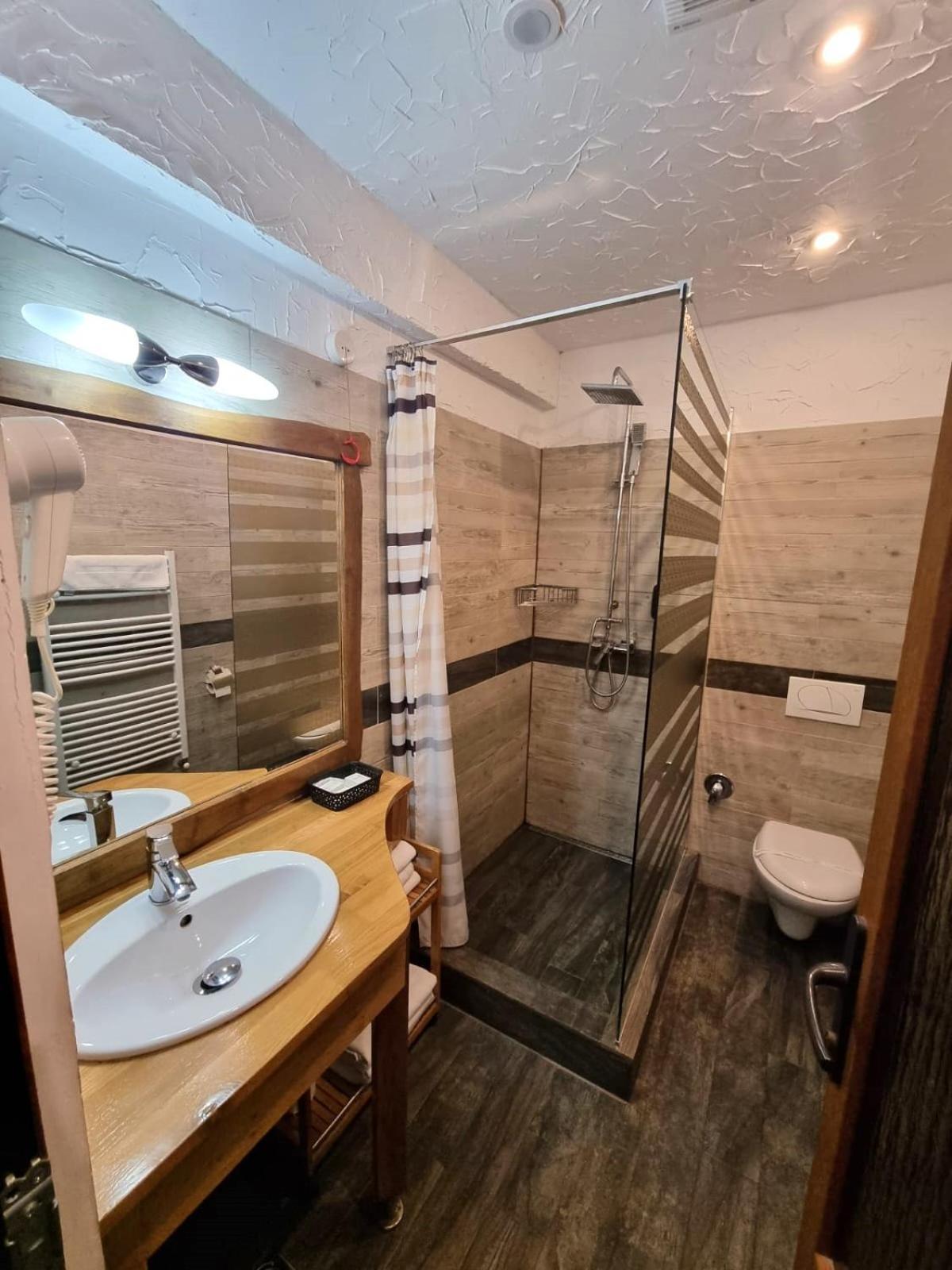 Pensiunea Milexim Cîmpia Turzii Exteriér fotografie